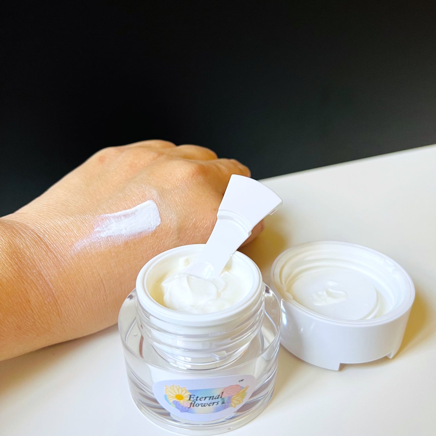 Rose Whitening Moisturizing Cream